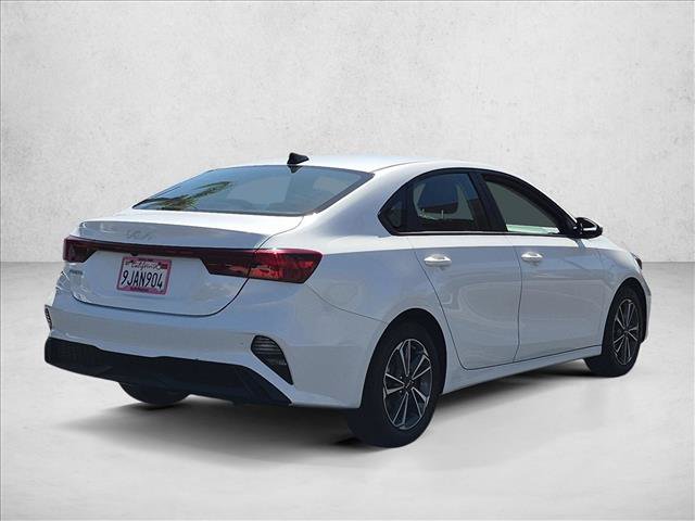 Used 2023 Kia Forte LXS w/ LXS Technology Package FWD image 5