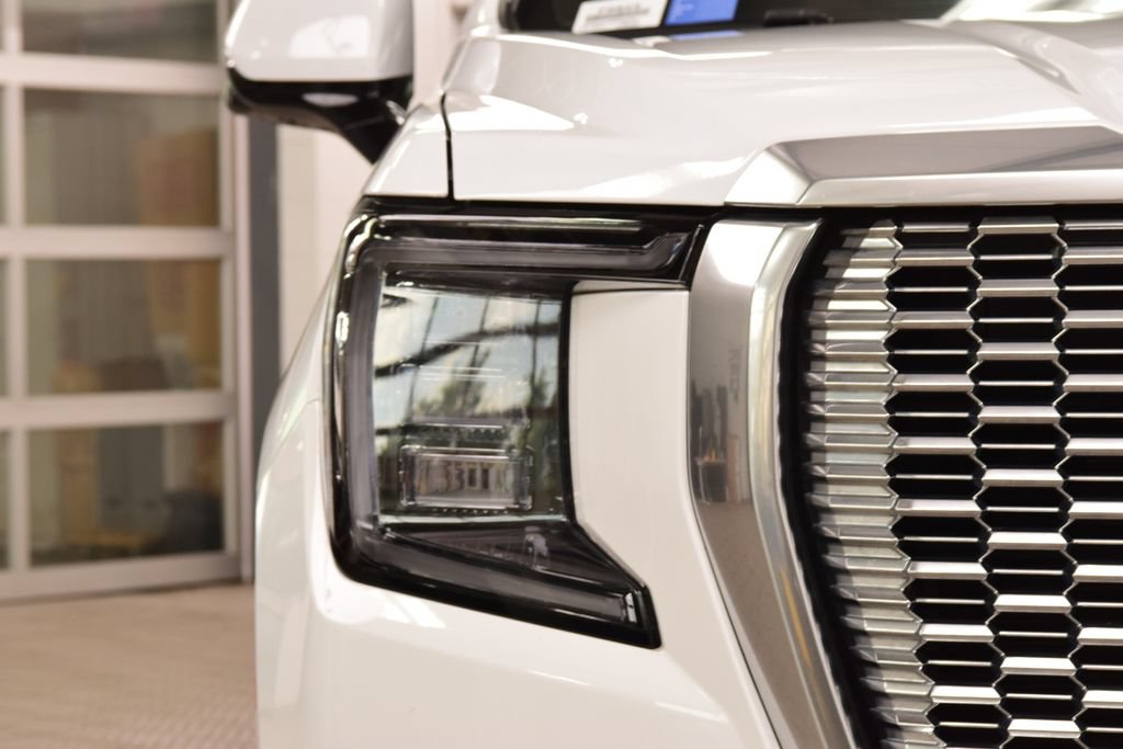 Used 2024 GMC Yukon XL Denali w/ Max Trailering Package AWD/4WD image 12