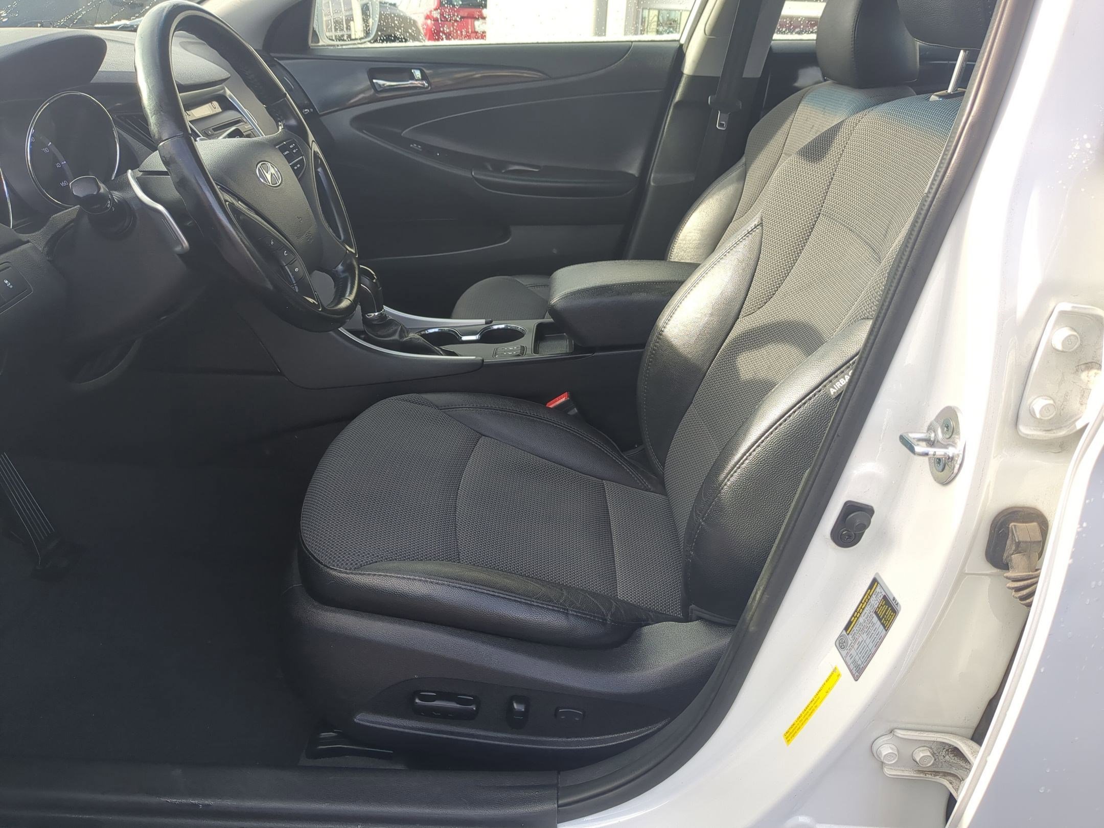 Used 2014 Hyundai Sonata SE image 26