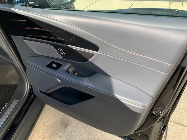 Certified 2024 Lincoln Nautilus Premier w/ Jet Appearance Package AWD/4WD image 16