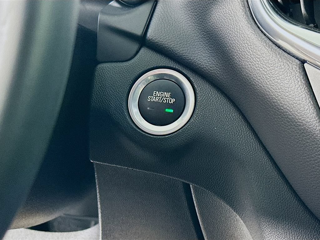 Used 2024 Chevrolet Equinox LT FWD image 21