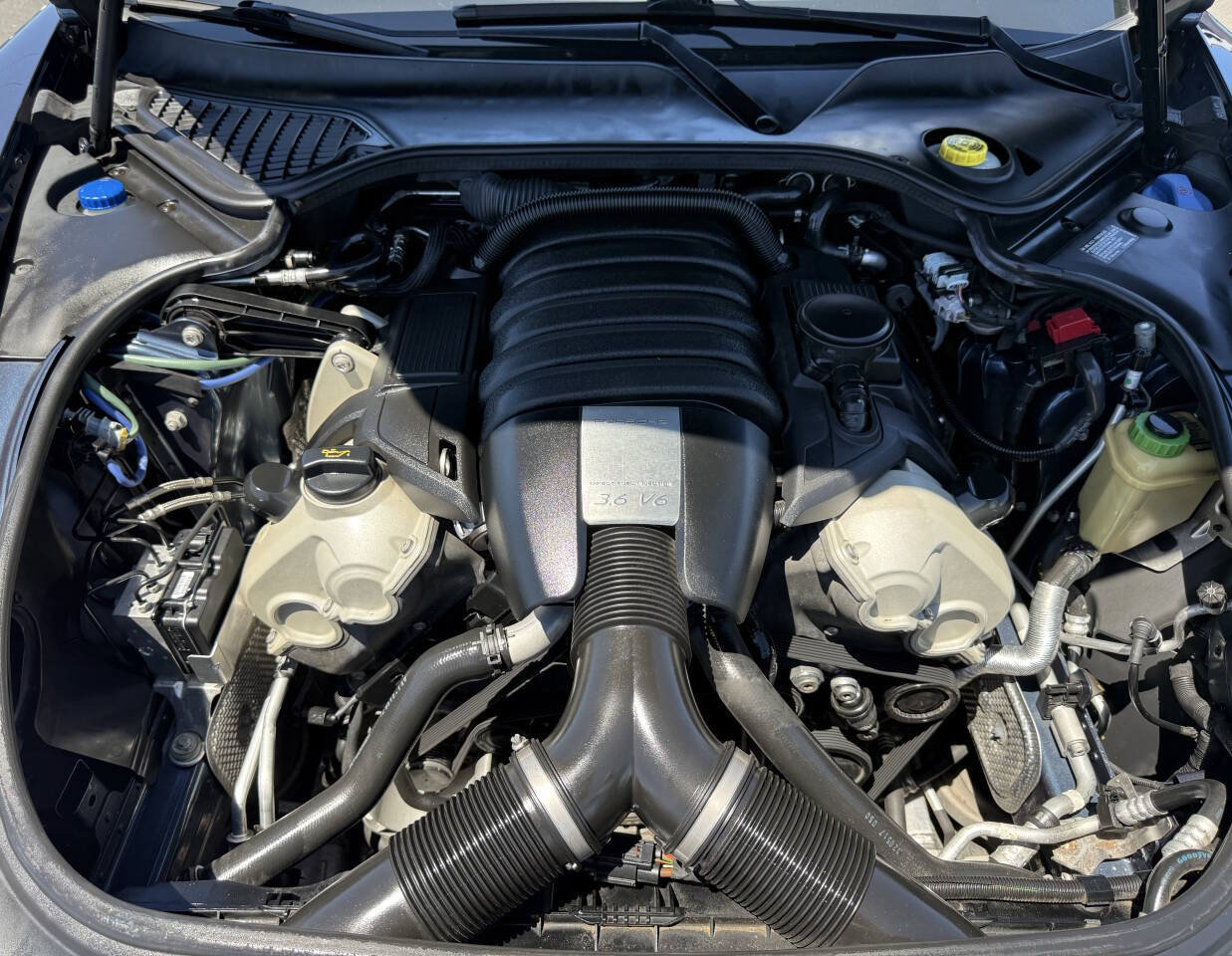 Used 2013 Porsche Panamera RWD image 28
