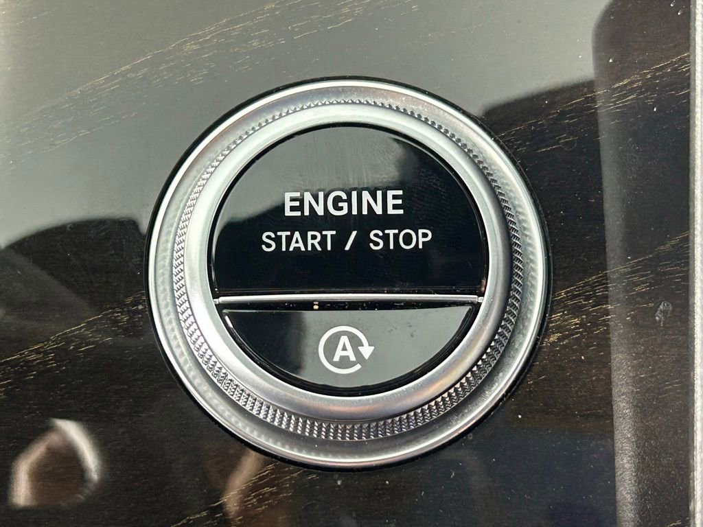 Used 2023 Mercedes-Benz C 300 4MATIC Sedan image 21