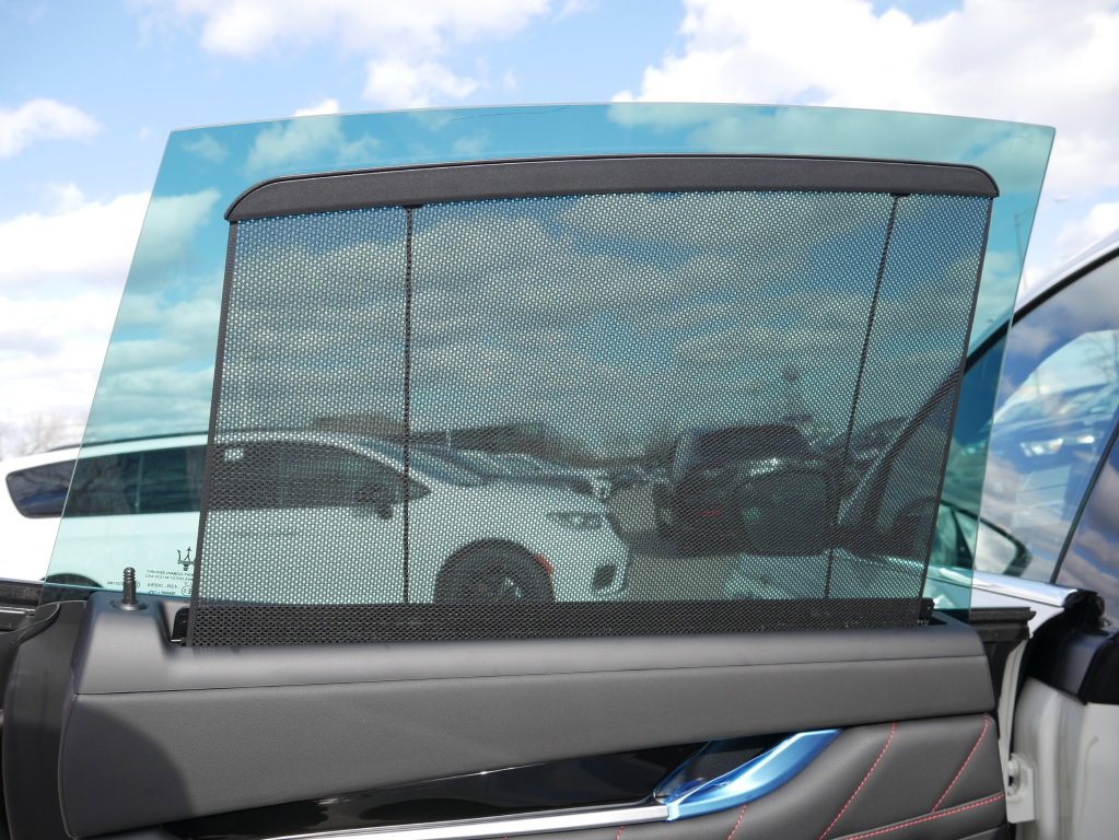 Used 2024 Maserati Levante GT Ultima image 18