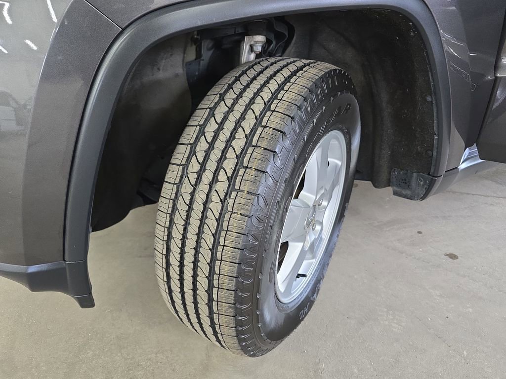 Certified 2020 Jeep Grand Cherokee Limited AWD/4WD image 33