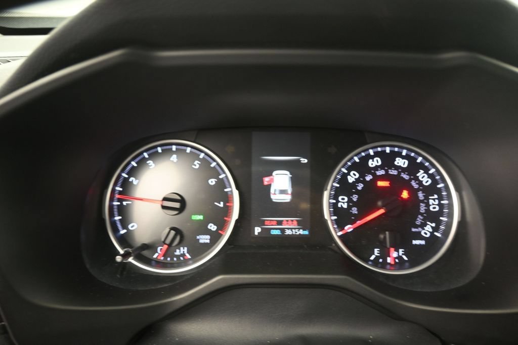 Used 2021 Toyota RAV4 XLE FWD image 11