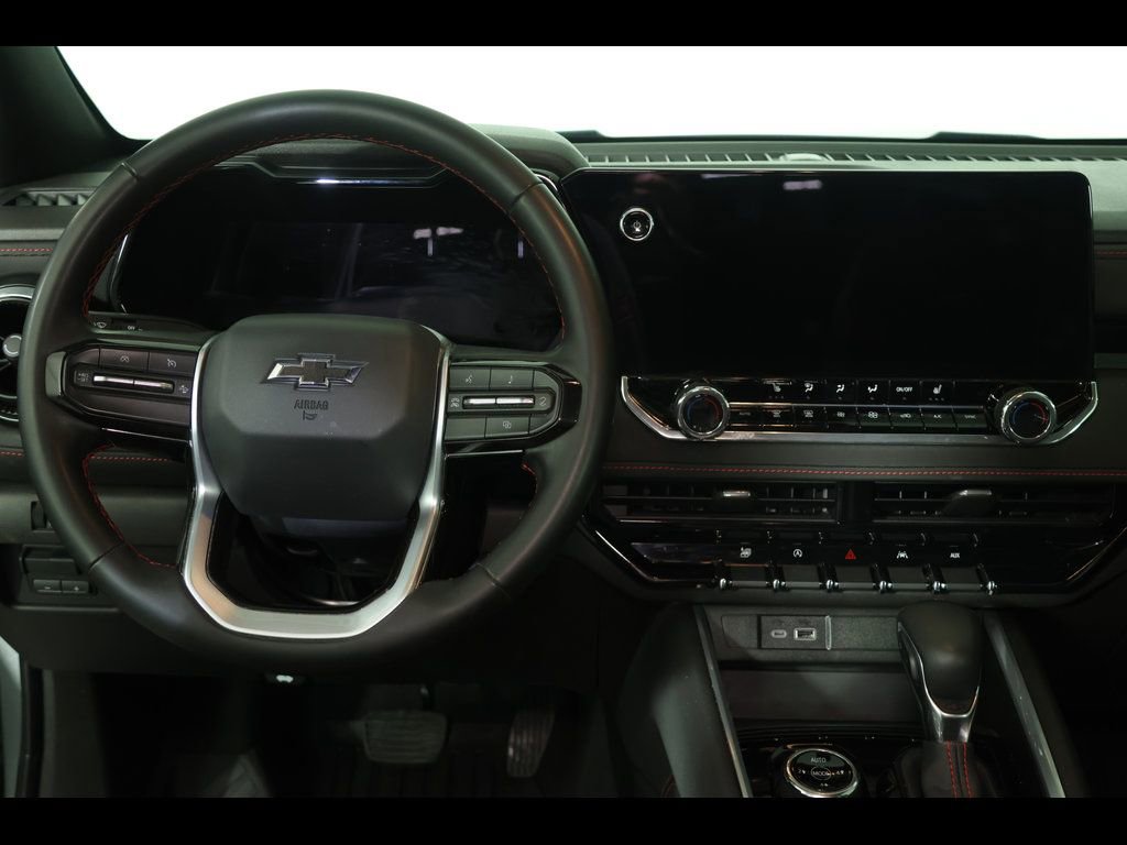 Used 2024 Chevrolet Colorado Z71 w/ Z71 Convenience Package 2 AWD/4WD image 13