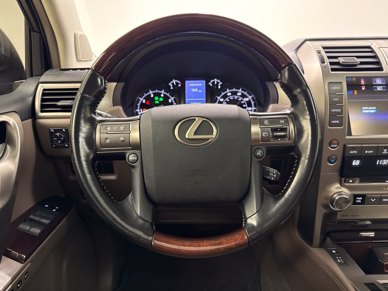 Used 2018 Lexus GX 460 Premium AWD/4WD image 27