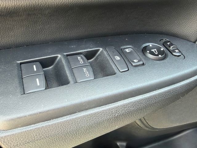 Used 2017 Honda CR-V Touring image 15