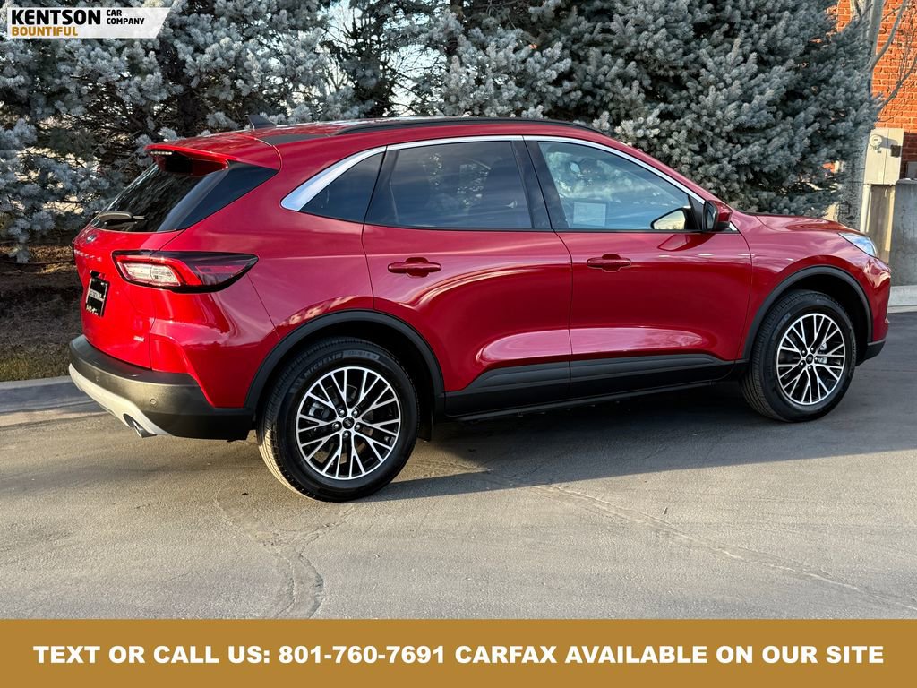 Used 2024 Ford Escape SE image 9