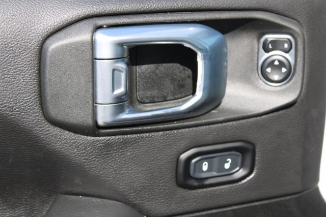 Used 2023 Jeep Wrangler Unlimited Rubicon 4xe AWD/4WD image 15