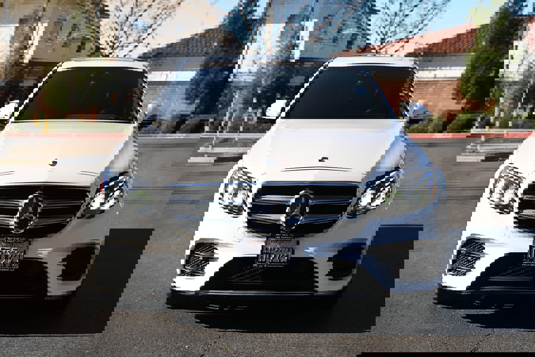 Used 2018 Mercedes-Benz E 300 image 2