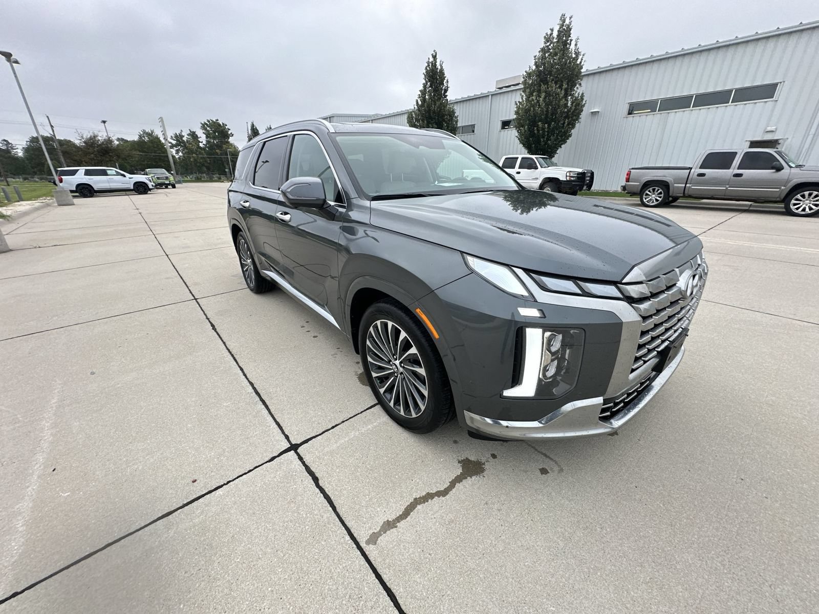 Used 2025 Hyundai Palisade Calligraphy AWD/4WD image 16