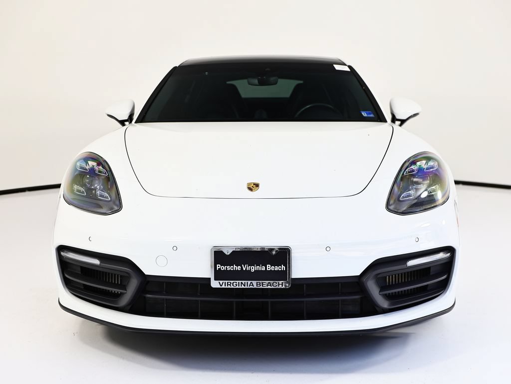 Used 2022 Porsche Panamera image 10