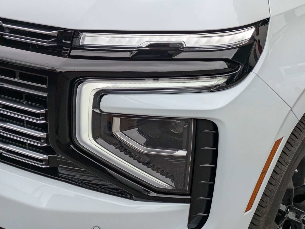 New 2026 Chevrolet Suburban High Country w/ Sun And Tow Package AWD/4WD image 11