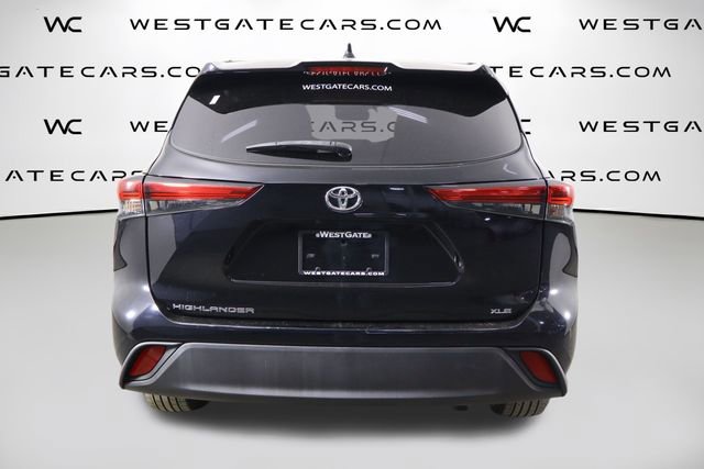 Used 2022 Toyota Highlander XLE FWD image 45