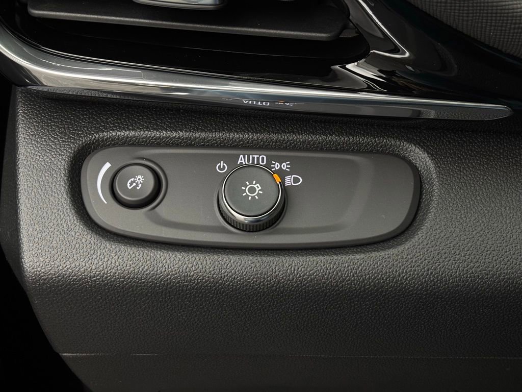 New 2026 Buick Envista Avenir image 23