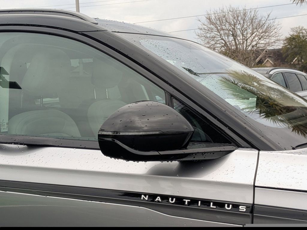 New 2026 Lincoln Nautilus Reserve AWD/4WD image 12