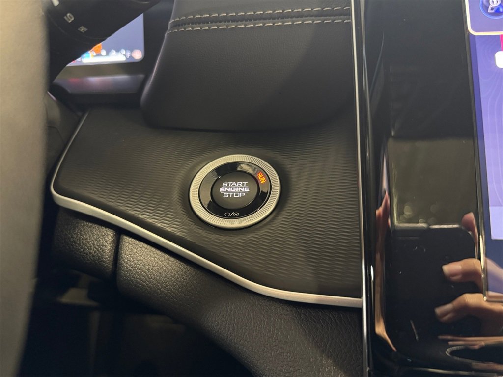 New 2025 Jeep Grand Cherokee Laredo X w/ Luxury Tech Group I image 29