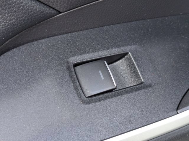 Used 2022 Toyota RAV4 XLE FWD image 24