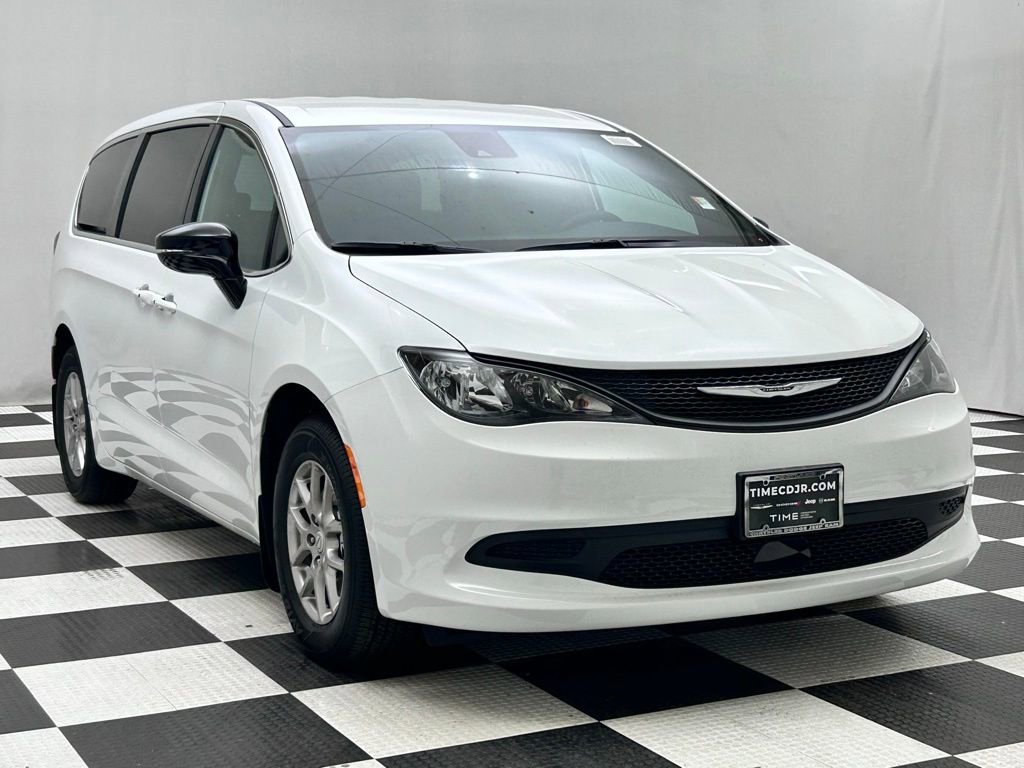 New 2026 Chrysler Voyager LX FWD image 2