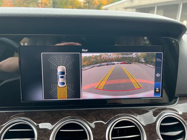Used 2018 Mercedes-Benz E 400 4MATIC Sedan image 27