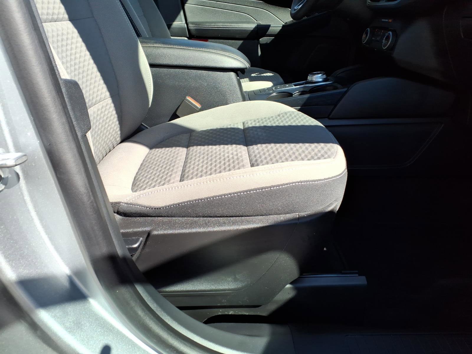 Used 2022 Ford Escape SE AWD/4WD image 12