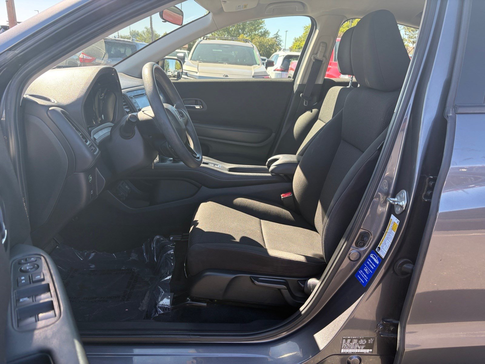 Used 2017 Honda HR-V LX image 11