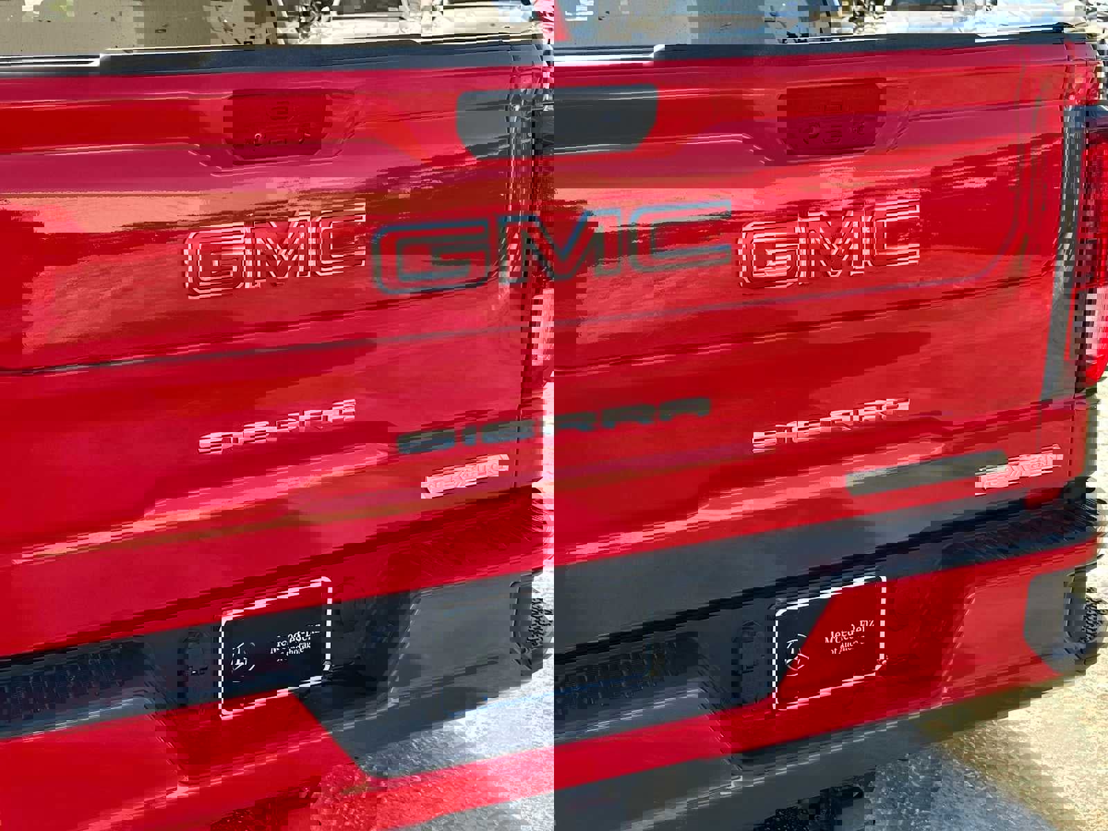 Used 2022 GMC Sierra 1500 Elevation image 13