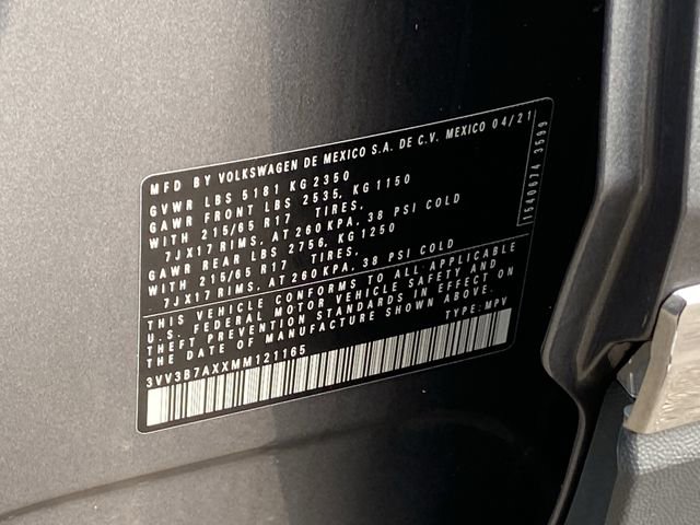 Used 2021 Volkswagen Tiguan SE image 33