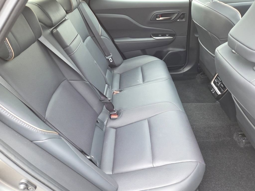 Used 2024 Toyota Crown Platinum image 8