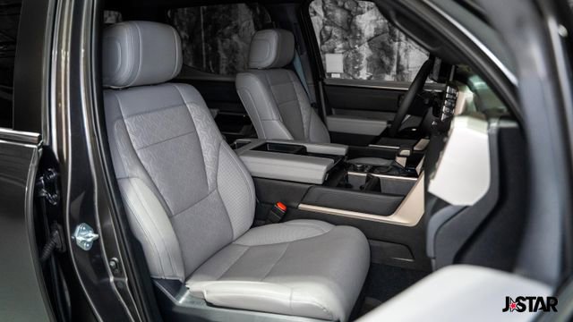 Used 2025 Toyota Tundra Limited image 9