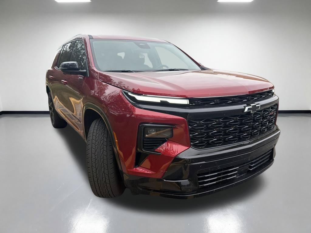 Used 2026 Chevrolet Traverse RS w/ LPO, Floor Liner Package AWD/4WD image 2