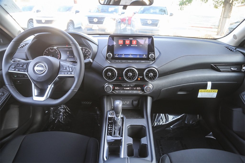 Used 2025 Nissan Sentra SV w/ All-Weather Package FWD image 10