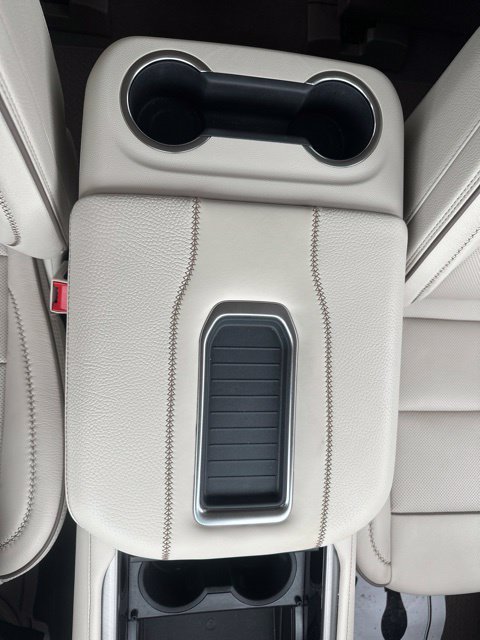 Used 2023 GMC Yukon XL Denali AWD/4WD image 30