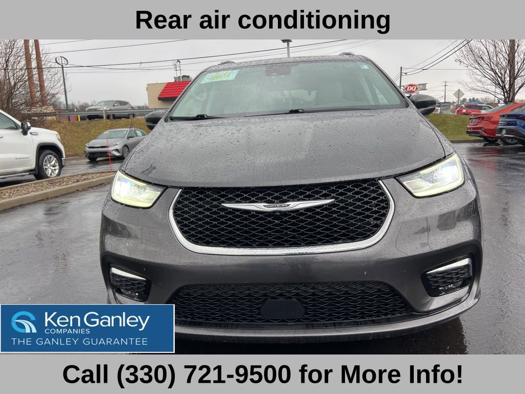 Used 2021 Chrysler Pacifica Touring-L w/ Uconnect Theater Family Group image 19