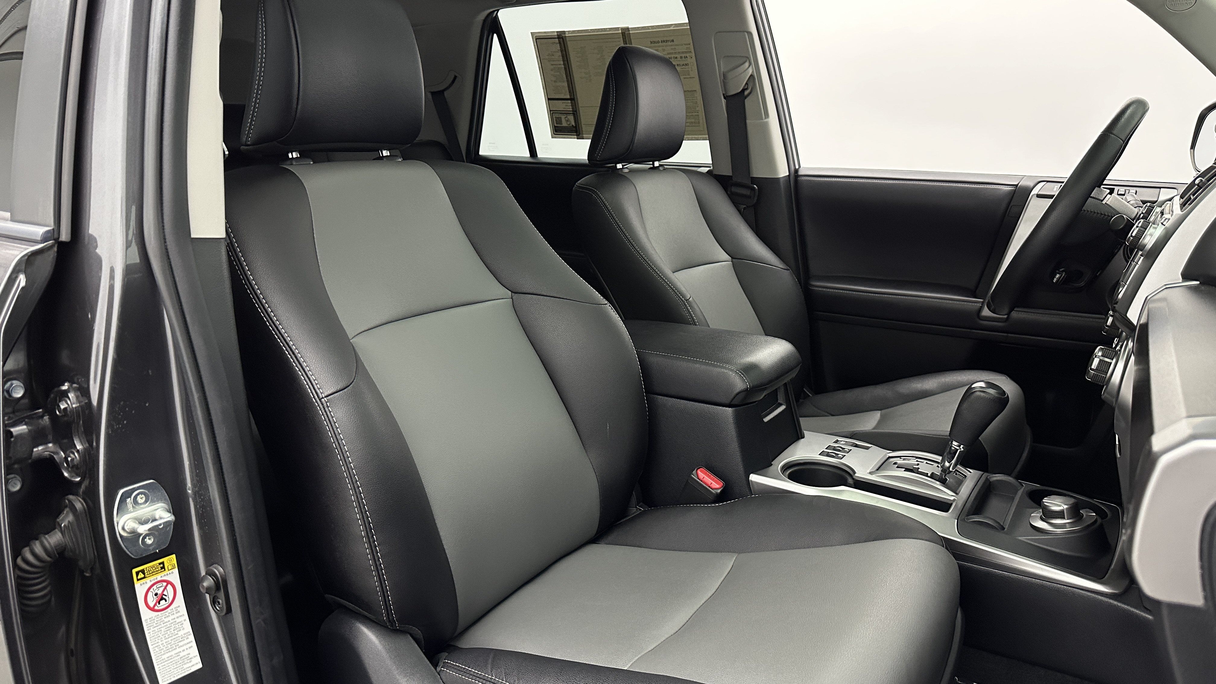Used 2018 Toyota 4Runner SR5 Premium AWD/4WD image 40