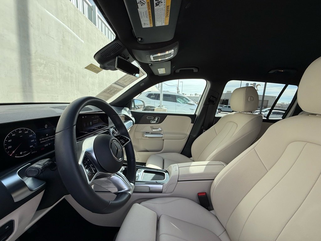 Used 2025 Mercedes-Benz GLB 250 image 5