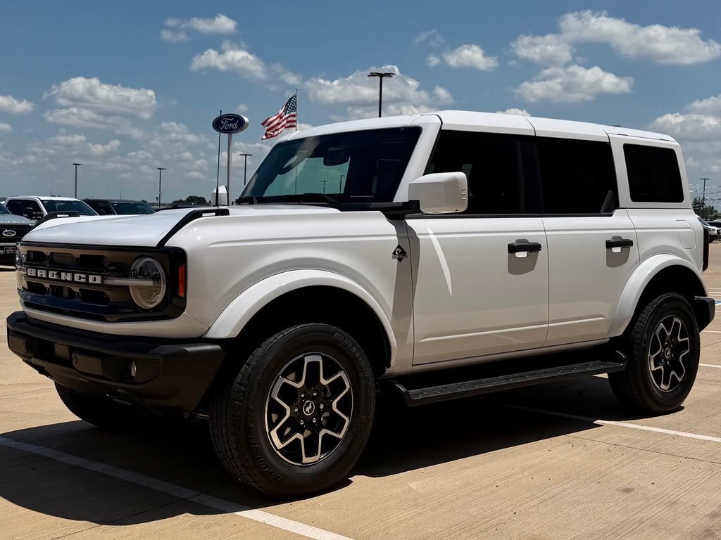 New 2026 Ford Bronco Outer Banks AWD/4WD image 6
