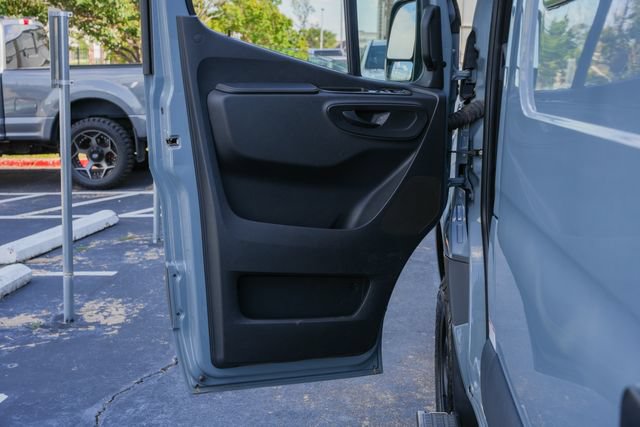 Used 2021 Mercedes-Benz Sprinter 2500 image 18