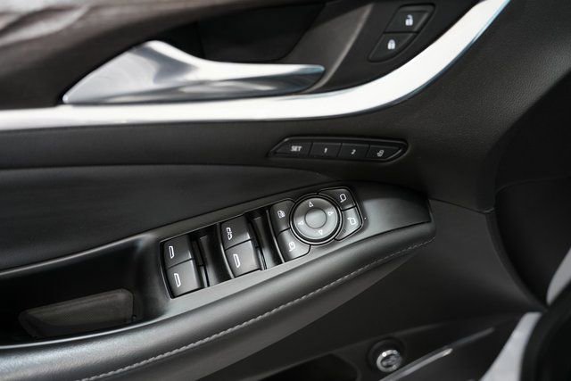 Used 2024 Buick Enclave Avenir image 14