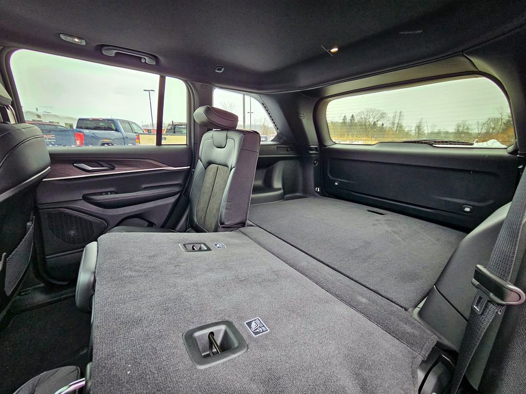 New 2026 Jeep Grand Cherokee Laredo image 35