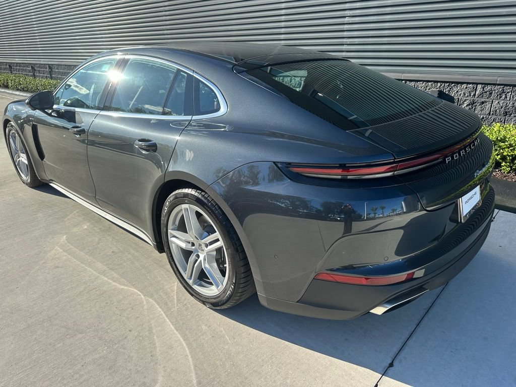 Used 2026 Porsche Panamera RWD image 3