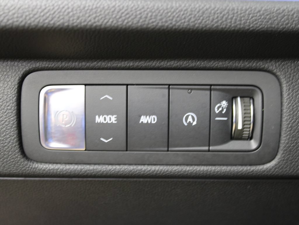 Used 2026 Chevrolet Traverse RS w/ LPO, Floor Liner Package AWD/4WD image 62