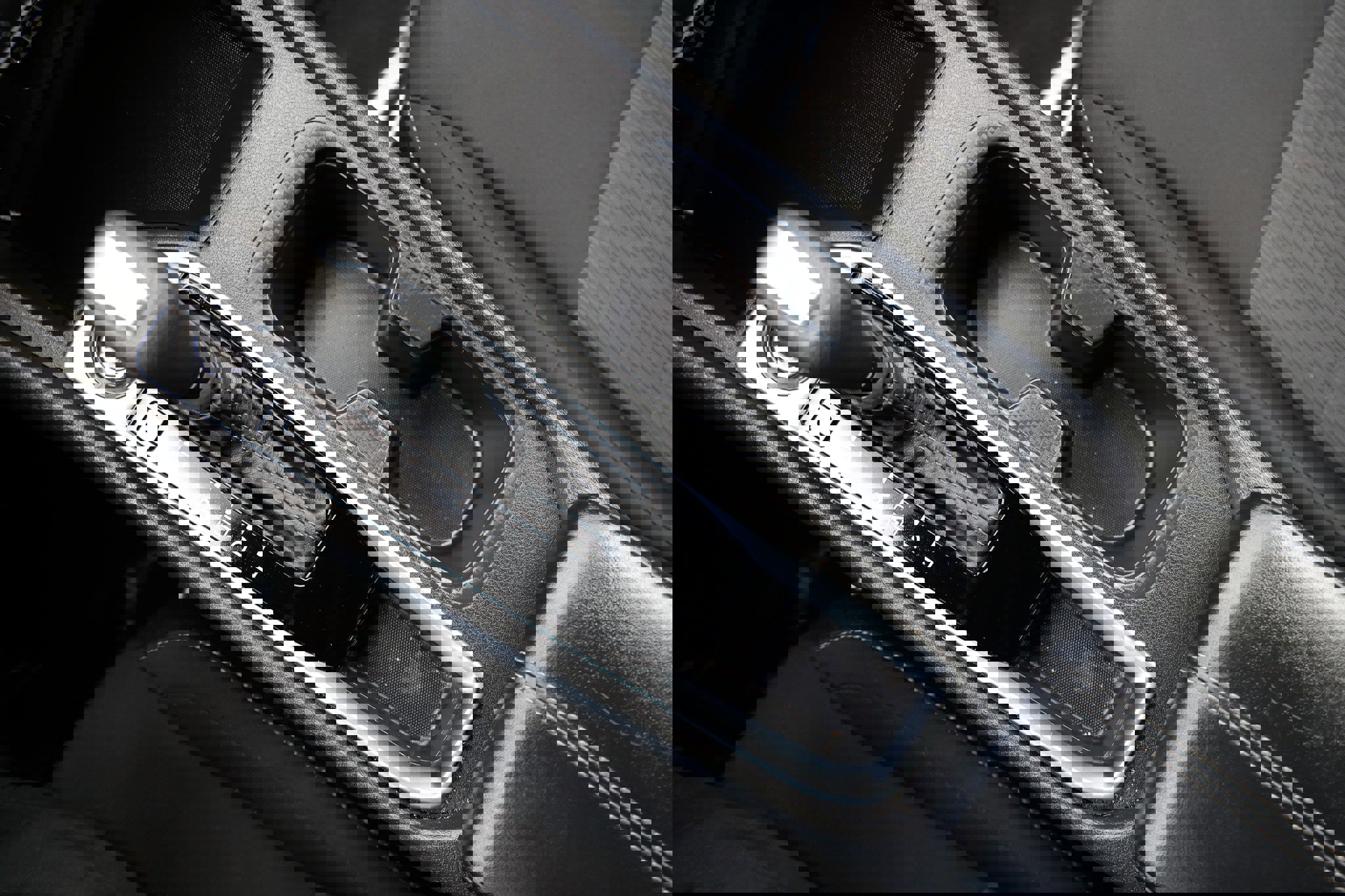 Used 2025 Nissan Sentra SV image 40