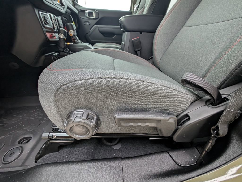 New 2026 Jeep Wrangler Unlimited Rubicon image 16