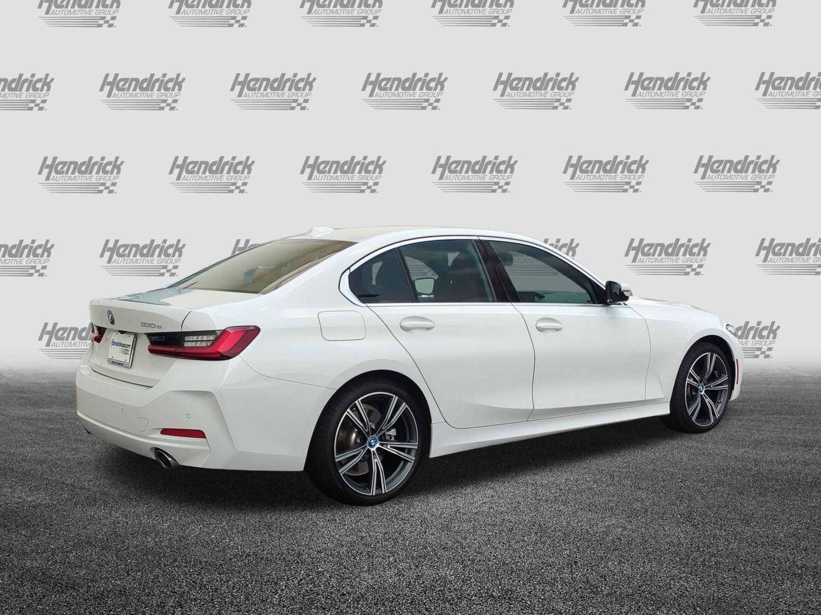 Used 2024 BMW 330e w/ Convenience Package RWD image 10