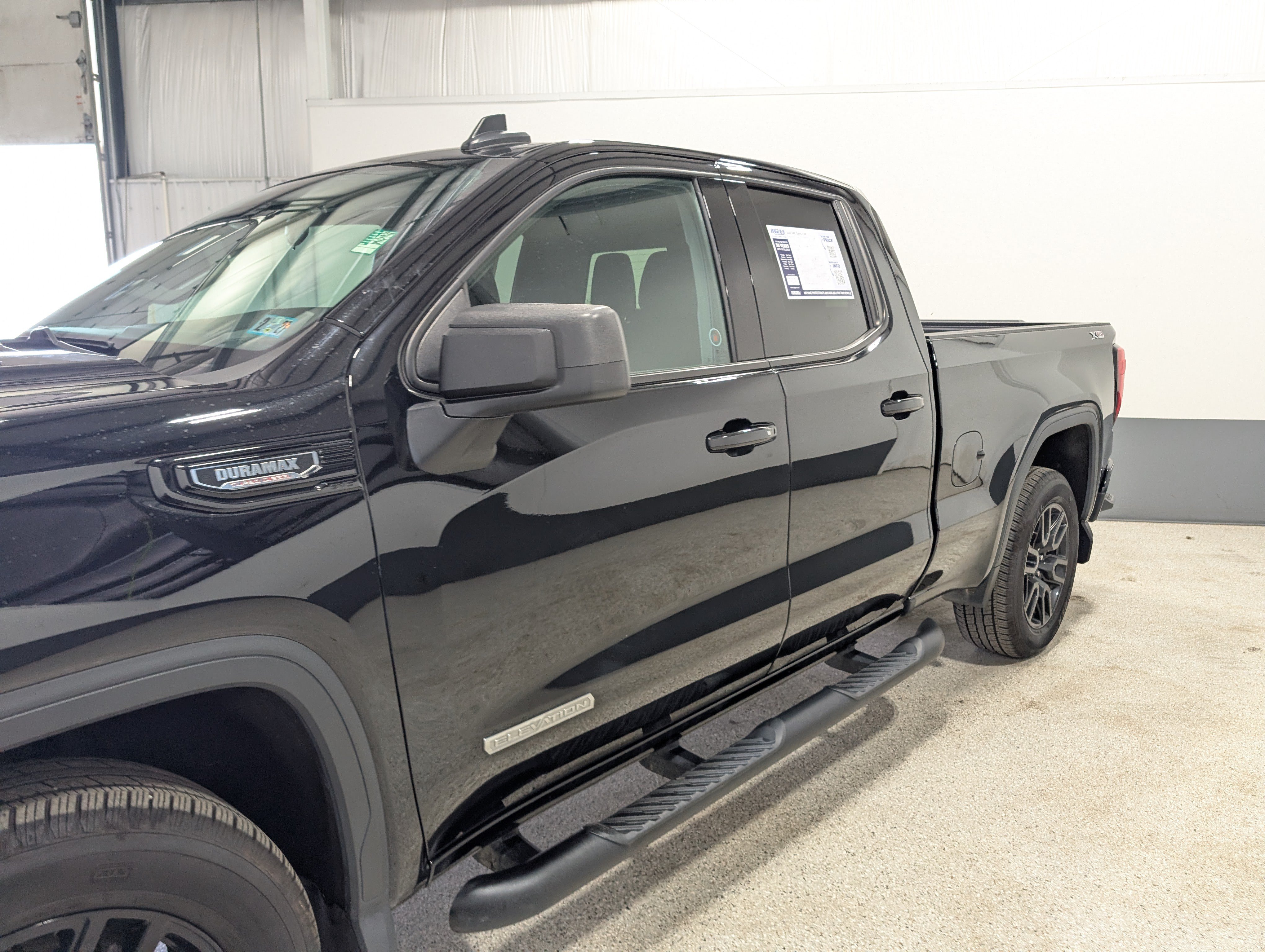 Used 2024 GMC Sierra 1500 Elevation w/ Preferred Package AWD/4WD image 7