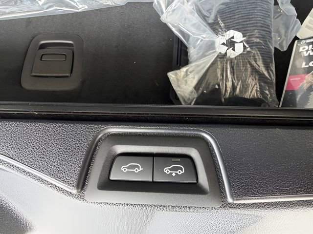 Used 2024 BMW X5 xDrive50e w/ Premium Package image 34