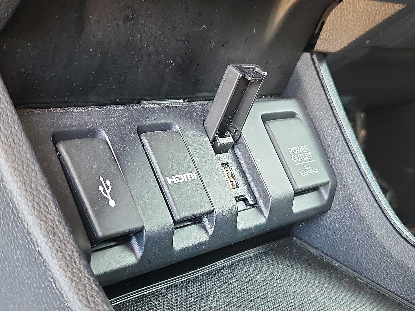Used 2018 Honda HR-V EX-L image 24
